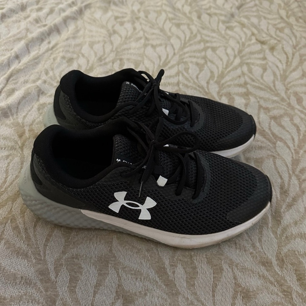 Men’s Under Armour Shoes - Picture 6 of 9